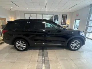 Ford Explorer 2023 AWD XLT 4dr SUV