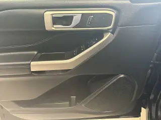 Ford Explorer 2023 AWD XLT 4dr SUV