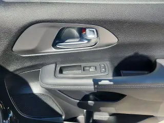 Chrysler Voyager 2025 LX 4dr Mini-Van