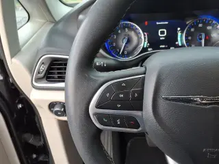 Chrysler Pacifica 2024 Touring L 4dr Mini-Van