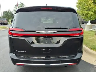 Chrysler Pacifica 2024 Touring L 4dr Mini-Van