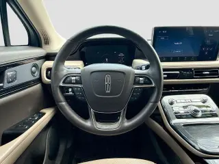 Lincoln Nautilus 2022 Reserve 4dr SUV