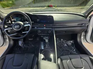 Hyundai ELANTRA Hybrid 2024 Limited 4dr Sedán