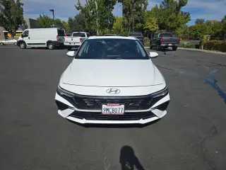 Hyundai ELANTRA Hybrid 2024 Limited 4dr Sedán