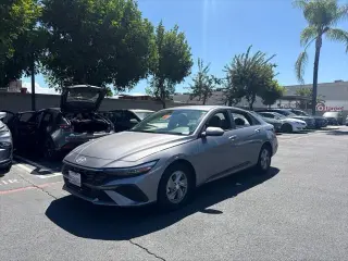 Hyundai ELANTRA 2025 SE 4dr Sedán