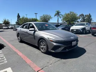 Hyundai ELANTRA 2025 SE 4dr Sedán