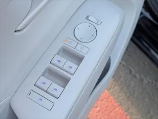 Hyundai KONA Eléctrico 2024 SEL 4p Crossover