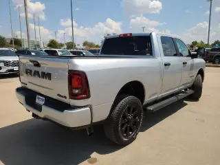 Ram 2500 2026 4x4 Big Horn 4p Crew Cab 6.3 ft. SB Pickup