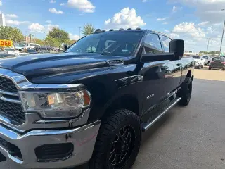 Ram 2500 2020 4x4 Tradesman 4p Cab Camión de tripulación de 6,3 pies BR Pickup
