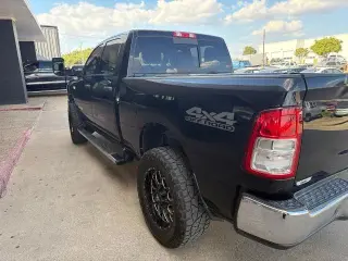 Ram 2500 2020 4x4 Tradesman 4p Cab Camión de tripulación de 6,3 pies BR Pickup