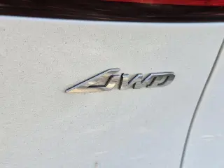 Genesis GV70 2024 AWD 2.5T Standard 4p SUV