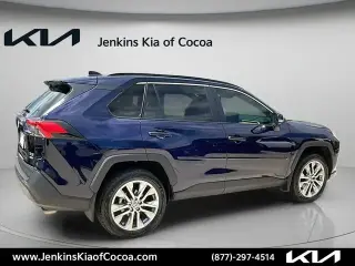 Toyota RAV4 2022 TRACCIÓN EN LAS CUATRO RUEDAS XLE Premium 4p SUV