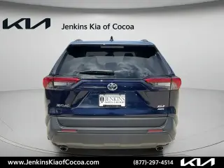 Toyota RAV4 2022 TRACCIÓN EN LAS CUATRO RUEDAS XLE Premium 4p SUV