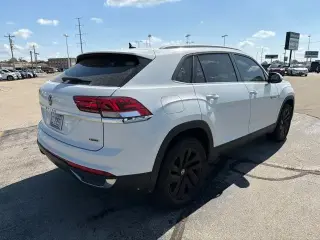 Volkswagen Atlas Cross Sport 2021 AWD SE 4Motion 4dr SUV w/Technology