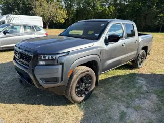 Nissan Frontier 2026 4x4 SV 4dr Crew Cab 5 ft. SB