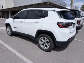 Jeep Compass 2025 4x4 Latitude 4p SUV