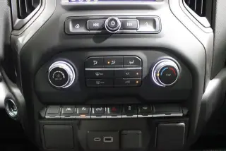 Chevrolet Silverado 1500 2024 4x2 Custom 4dr Doble Cab 6.6 ft. SB