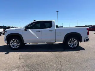 Chevrolet Silverado 1500 2024 4x2 Custom 4dr Doble Cab 6.6 ft. SB