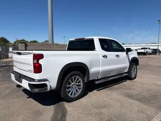 Chevrolet Silverado 1500 2024 4x2 Custom 4dr Doble Cab 6.6 ft. SB