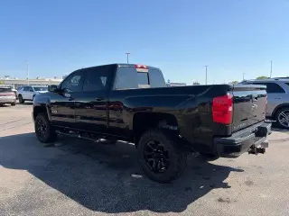 Chevrolet Silverado 2500HD 2017 4x4 LTZ 4dr Crew Cab SB