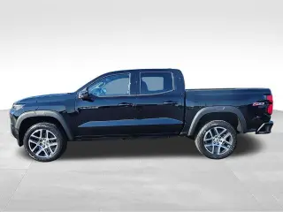 Chevrolet Colorado 2023 4x4 Z71 4p. Camioneta Cabina Completa 5 pies CB