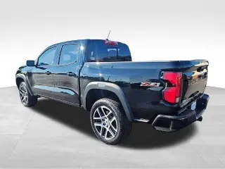 Chevrolet Colorado 2023 4x4 Z71 4p. Camioneta Cabina Completa 5 pies CB