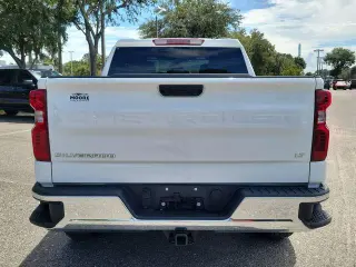 Chevrolet Silverado 1500 2024 4x4 LT 4dr Crew Cab 5.8 ft. SB con 2FL