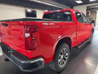Chevrolet Silverado 1500 2023 4x4 LT 4dr Crew Cab 5.8 ft. SB con 1LT