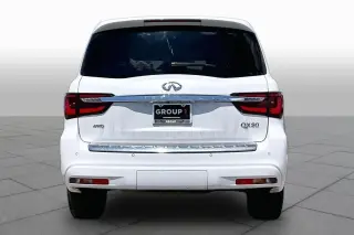 INFINITI QX80 2022 Tracción Total Sensory 4p SUV