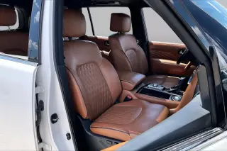 INFINITI QX80 2022 Tracción Total Sensory 4p SUV