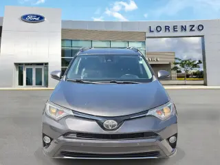 Toyota RAV4 2017 XLE 4dr SUV