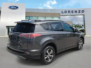 Toyota RAV4 2017 XLE 4dr SUV