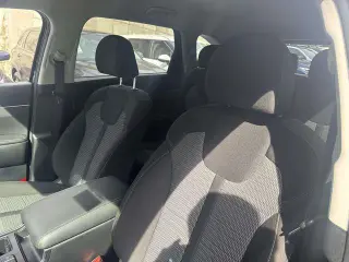 Kia Sorento 2023 AWD LX 4dr SUV