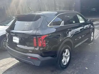 Kia Sorento 2023 AWD LX 4dr SUV