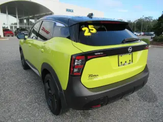Nissan Kicks 2025 SR 4dr Crossover