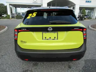 Nissan Kicks 2025 SR 4dr Crossover