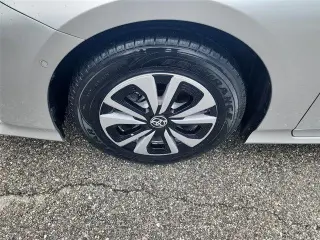Toyota Prius Prime 2017 Avanzado 4p Hatchback
