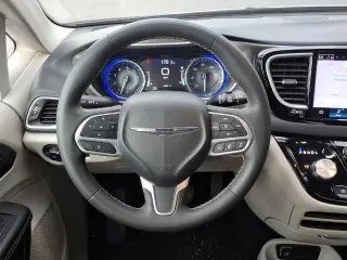 Chrysler Pacifica 2024 Touring L 4dr Mini-Van