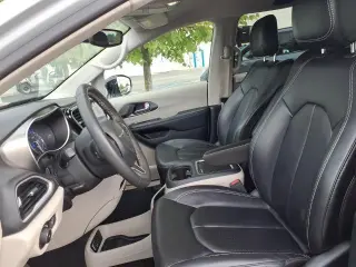 Chrysler Pacifica 2024 Touring L 4dr Mini-Van