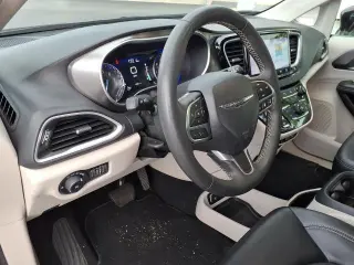 Chrysler Pacifica 2024 Touring L 4dr Mini-Van