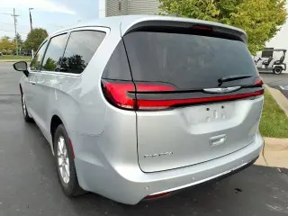 Chrysler Pacifica 2024 Touring L 4dr Mini-Van