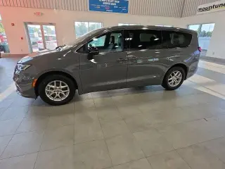Chrysler Pacifica 2025 Select 4dr Mini-Van