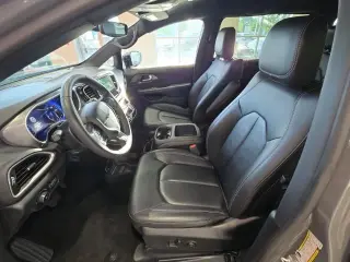 Chrysler Pacifica 2025 Select 4dr Mini-Van
