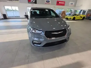 Chrysler Pacifica 2025 Select 4dr Mini-Van