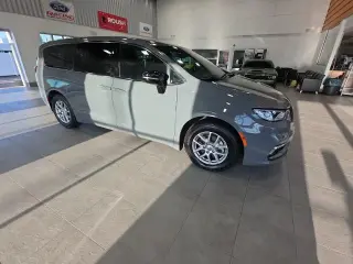 Chrysler Pacifica 2025 Select 4dr Mini-Van
