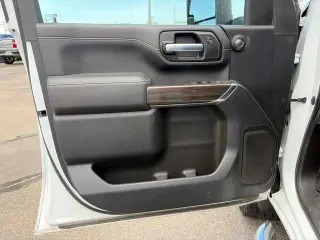 Chevrolet Silverado 3500HD 2021 4x4 LT 4dr Crew Cab SB SRW