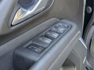 GMC Yukon 2021 4x4 Denali 4dr SUV