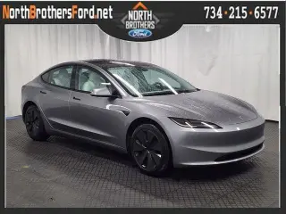 Tesla Model 3 2025 Long Range 4p Fastback