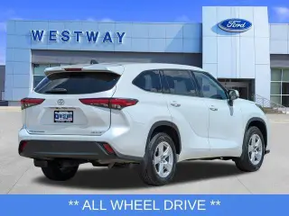 Toyota Highlander 2022 4x4 LE 4p SUV