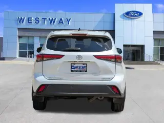Toyota Highlander 2022 4x4 LE 4p SUV